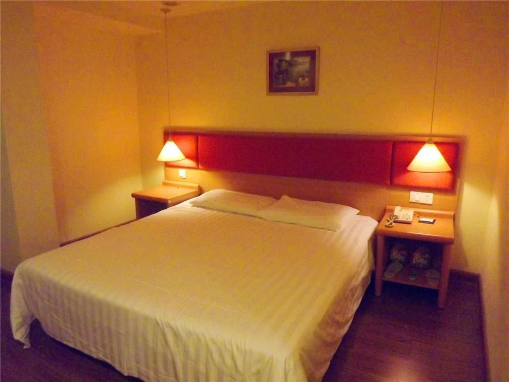 Home Inn Guiyang Zunyi Road מראה חיצוני תמונה